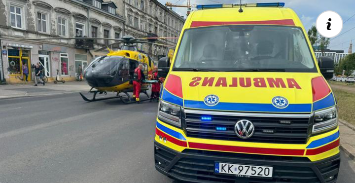Read more about the article Wybuch gazu w kamienicy w Łodzi. Trzy wozy Straży Pożarnej + radiowóz policji były widziane o 9:50 na Piłsudskiego 43 w Łodzi.