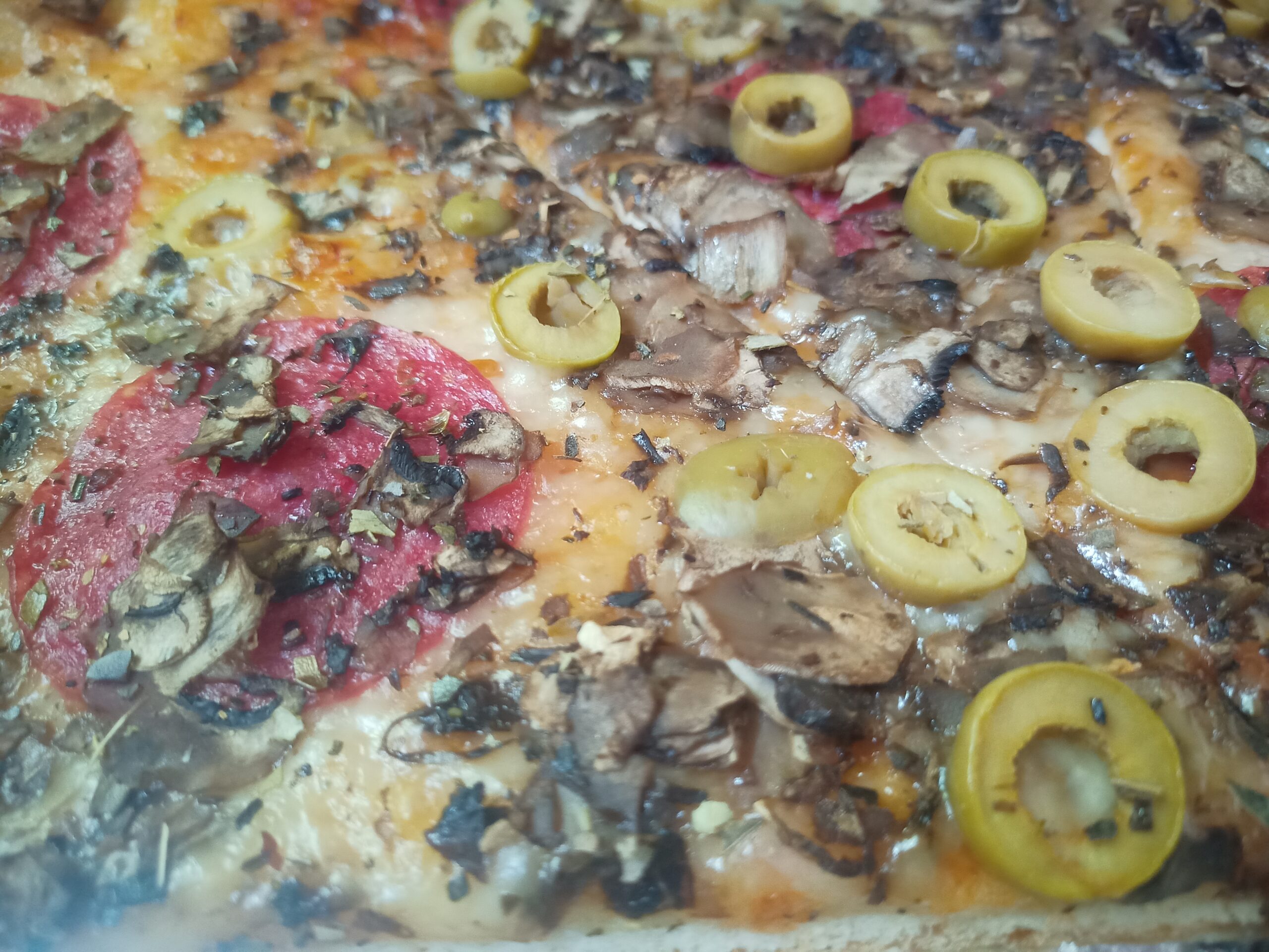 Read more about the article Sztuczna Inteligencja promuje pizzę